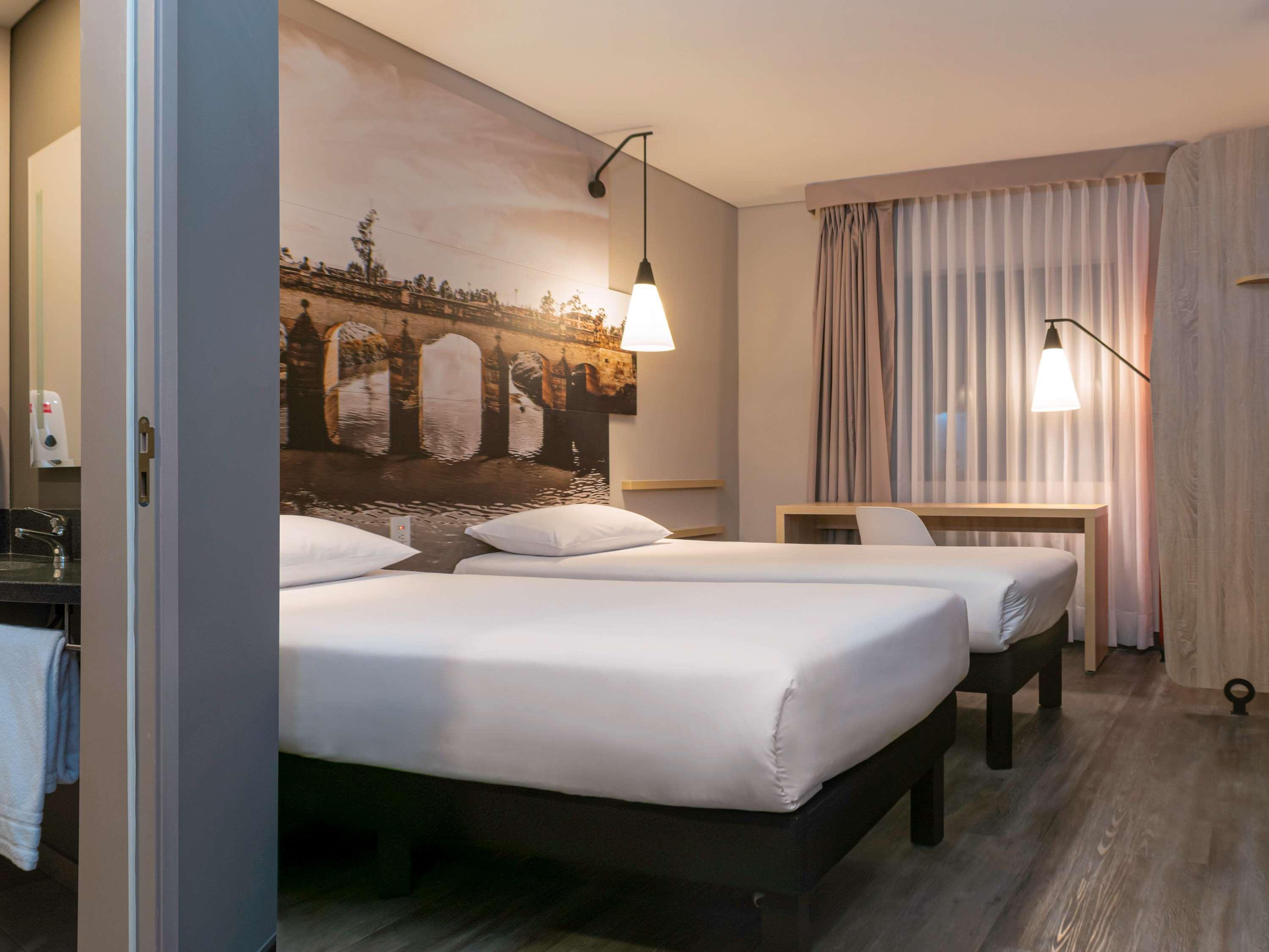 Ibis Chia Hotell Eksteriør bilde